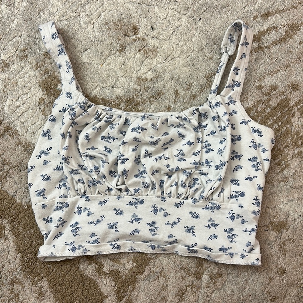 hollister print top - new, never been worn